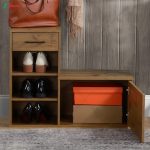 جاکفشی و جالباسی کیانا