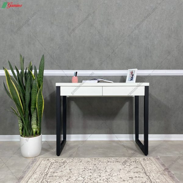 میز تحریر شهریار