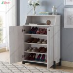 جاکفشی جدید عروس، جاکفشی مانلی