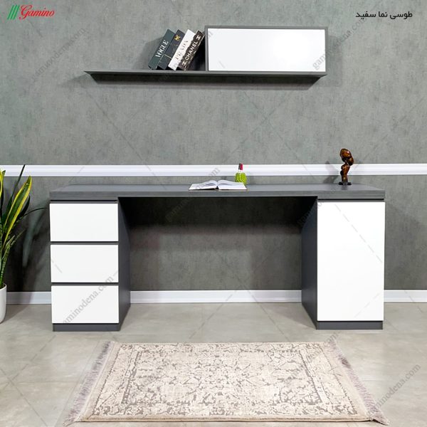 میز تحریر وانیا