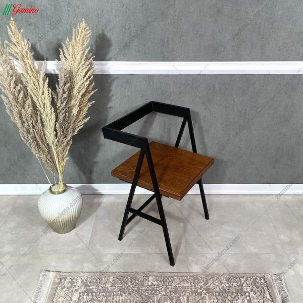 صندلی و نشیمن لاله