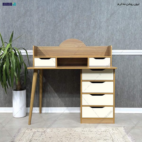 میز آرایش خاص، میز آرایش لیام