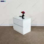 پاتختی کنار تخت سانا